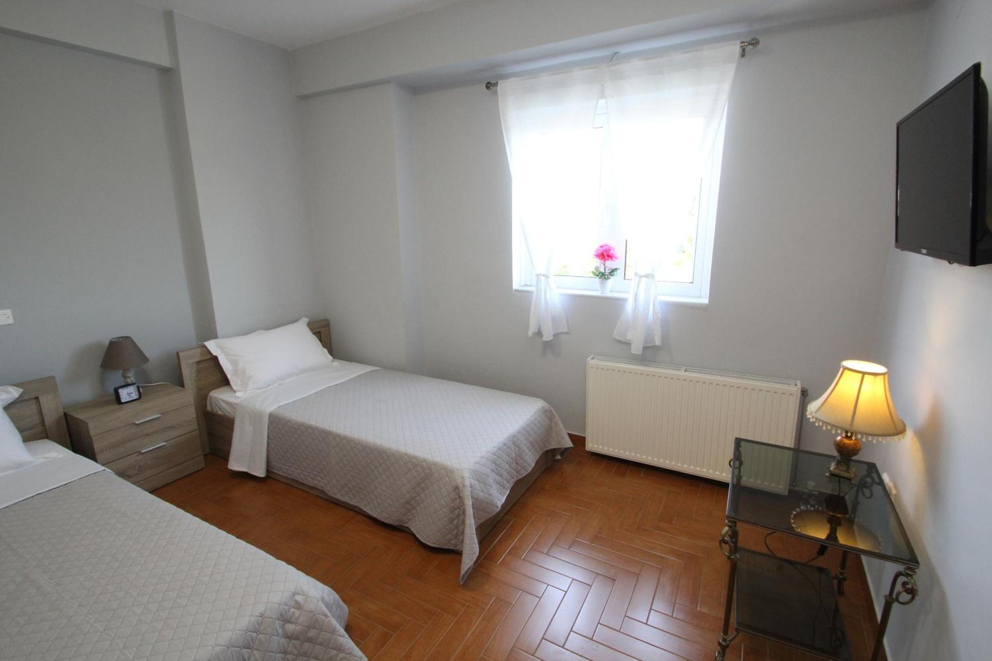 Spacious Country Apartment Vravrona Ngoại thất bức ảnh